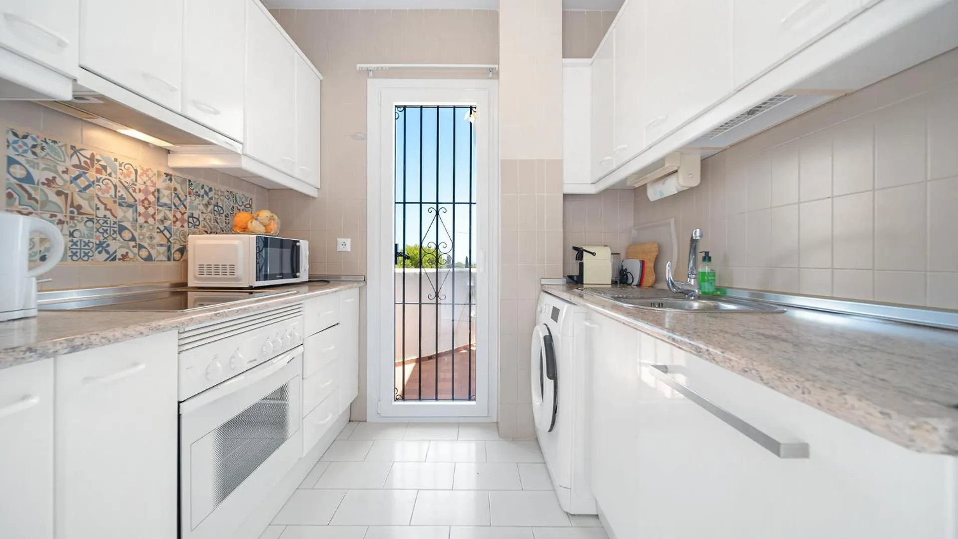 M11 Antares - Apartment Sitio de Calahonda إسبانيا